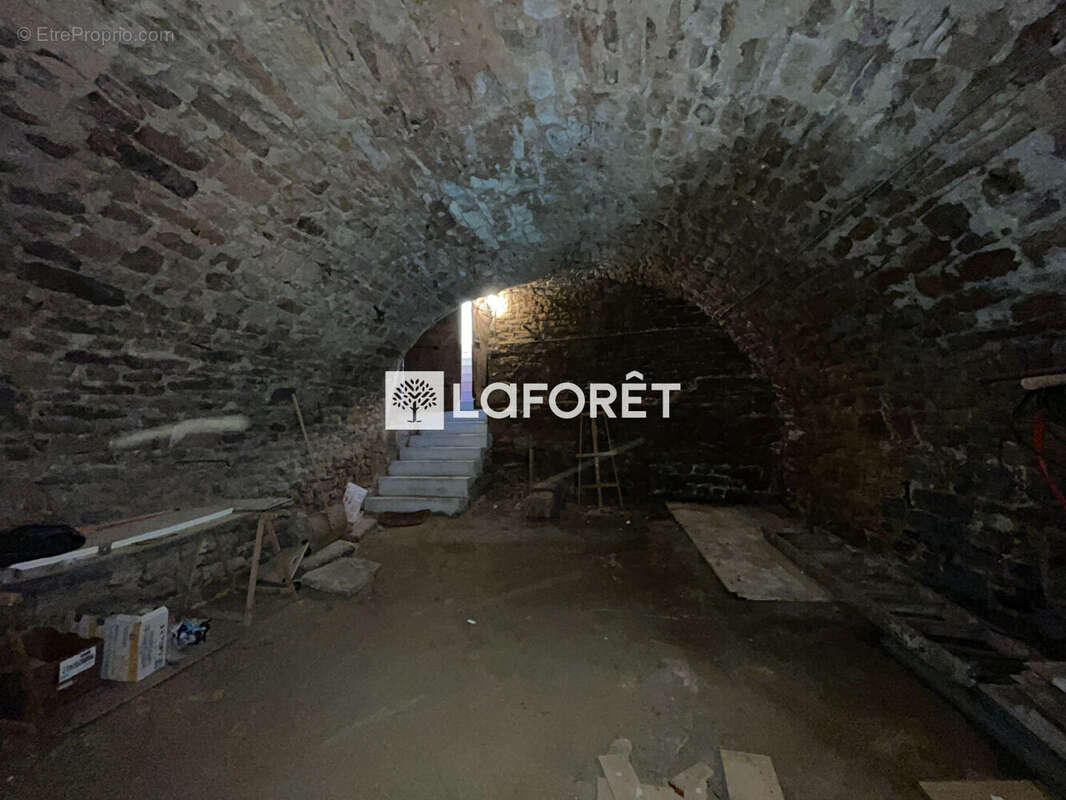 Maison à LONS-LE-SAUNIER