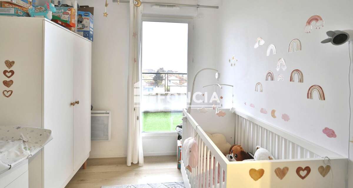Appartement à SARTROUVILLE