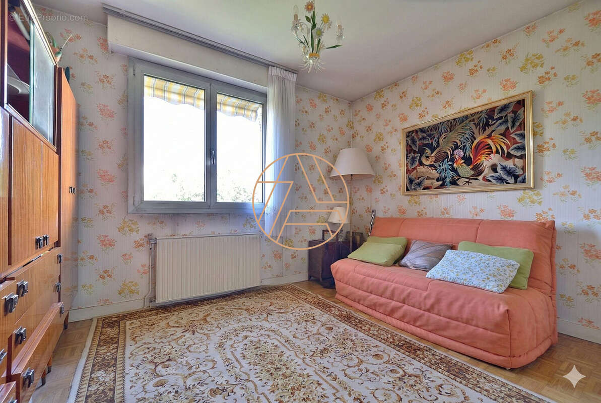 Maison à SAINT-MAUR-DES-FOSSES