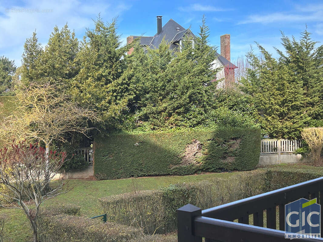 Appartement à TOURGEVILLE
