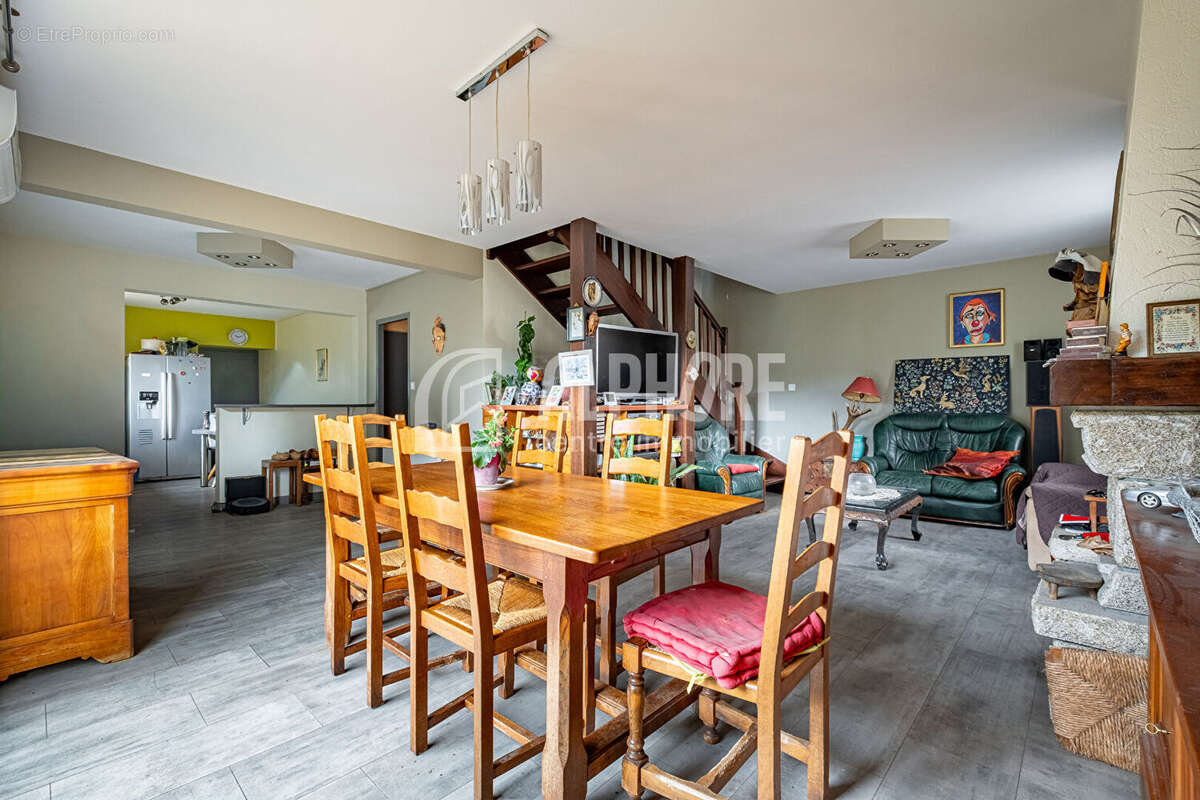 Maison climatisée, 4 chambres, bureau, garage, grenier - photo 2
