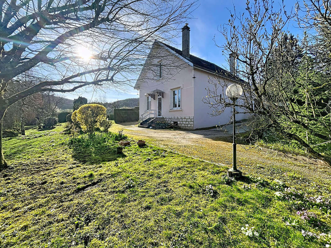 Maison à MALAIN