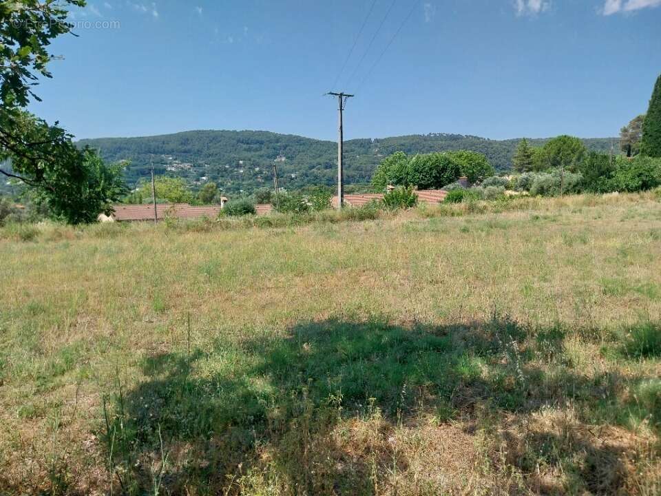 Terrain à DRAGUIGNAN