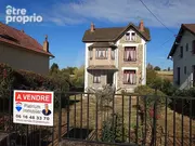 Maison à LUZY