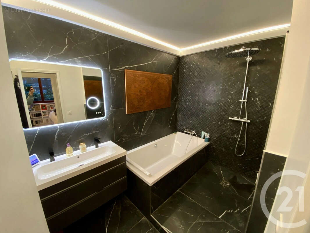 Appartement à LA CELLE-SAINT-CLOUD