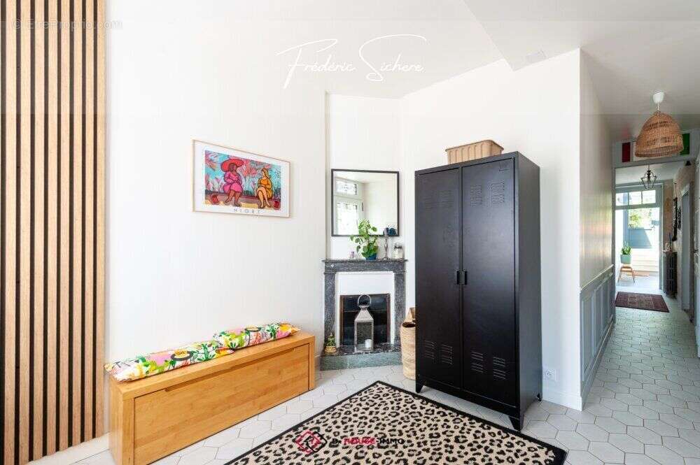 Maison 170 m² à Niort  - photo 3