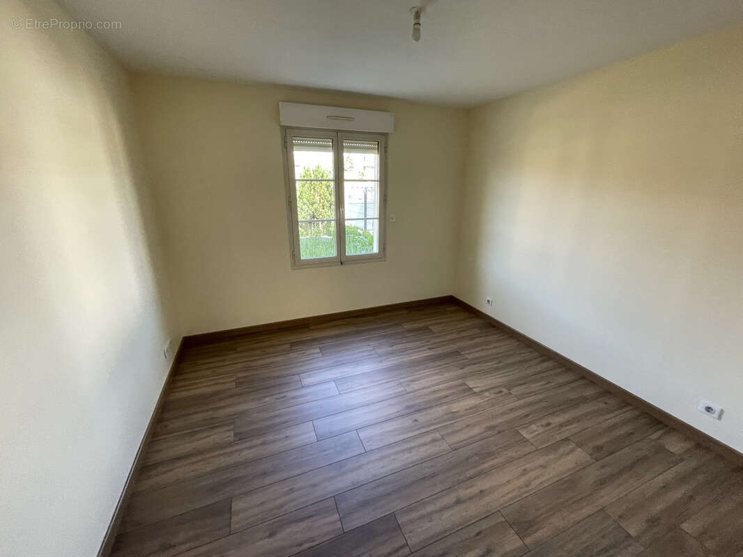 Appartement à ASNIERES-SUR-OISE