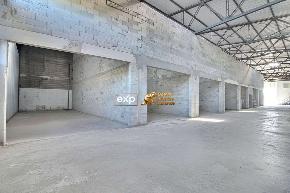 Commerce 58 m² à Orange  - photo 2