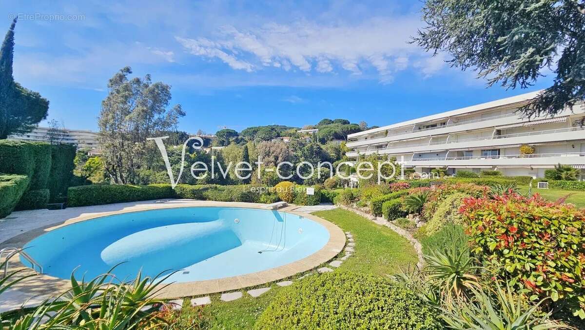 Appartement de 3 Pièces avec jardin au calme absolu - photo 4