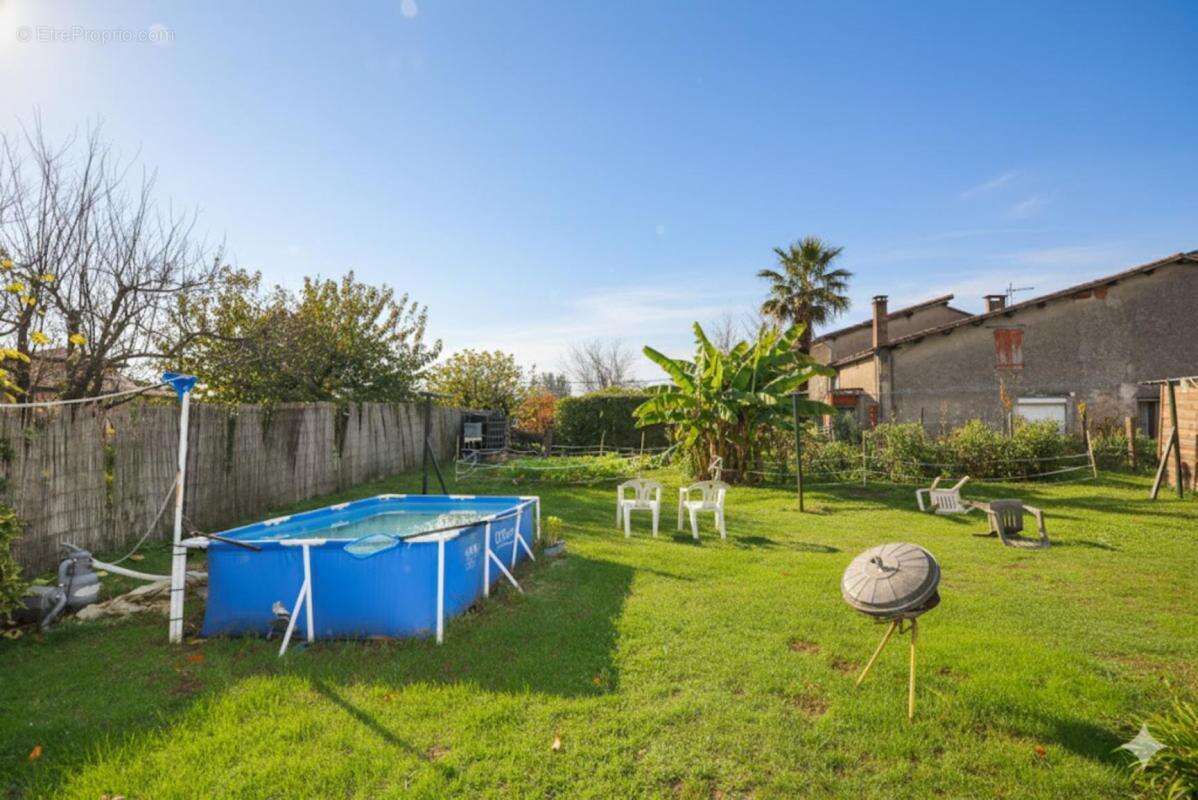 Maison à VILLEFRANCHE-D&#039;ALBIGEOIS