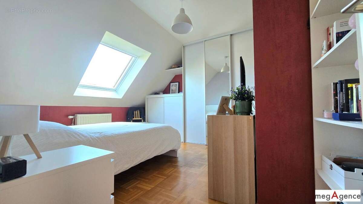 Maison à FREPILLON