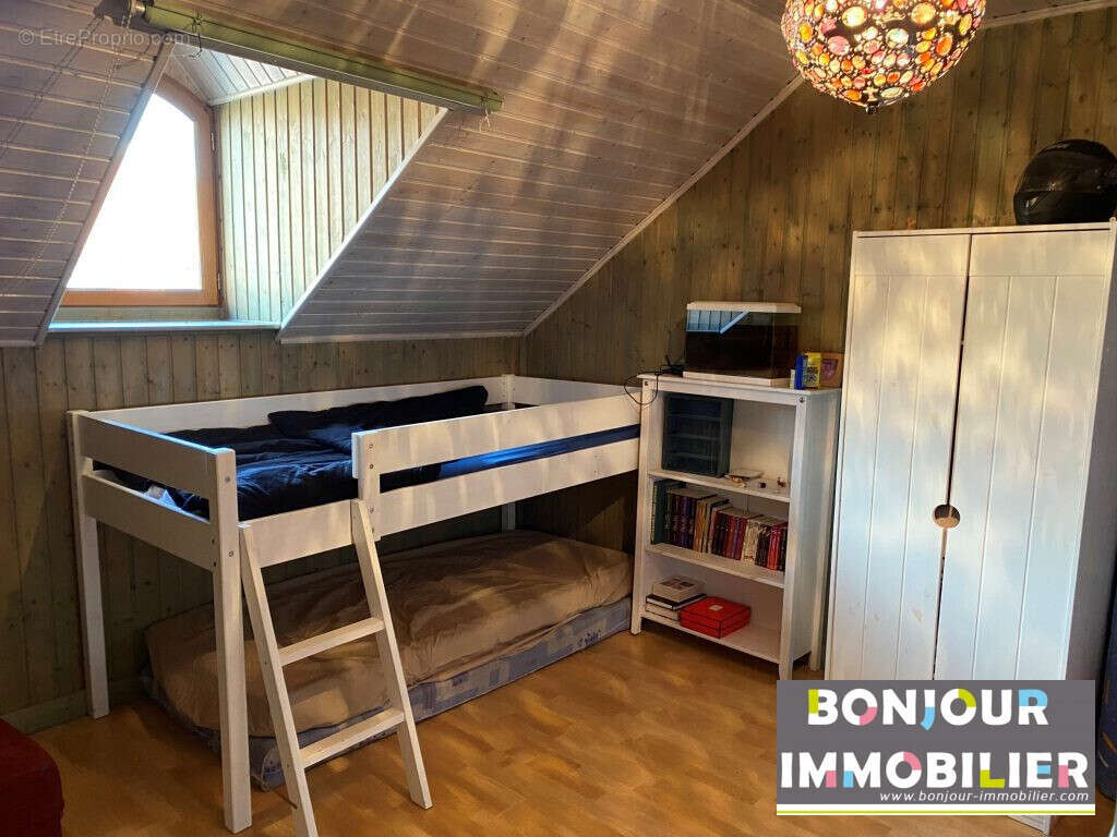 Maison à SAINT-LAURENT-DU-PONT