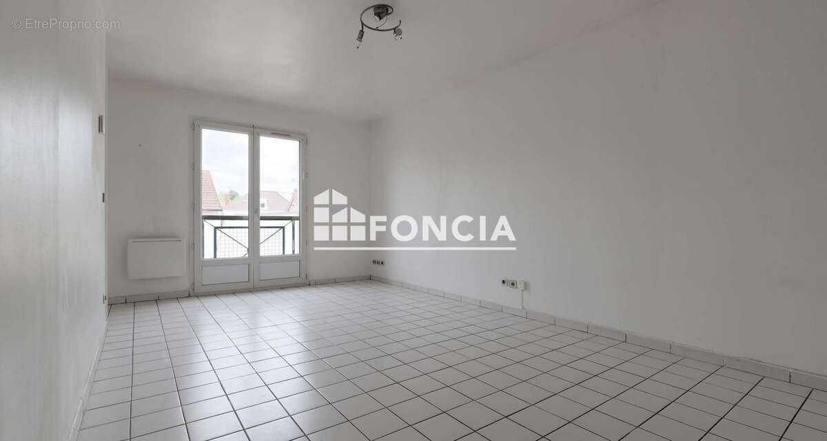 Appartement à DAMMARIE-LES-LYS