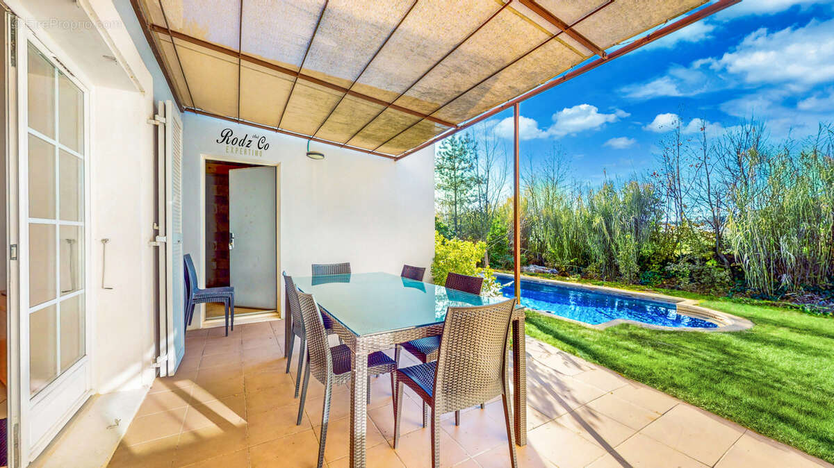 Maison à SAINT-SATURNIN-LES-APT