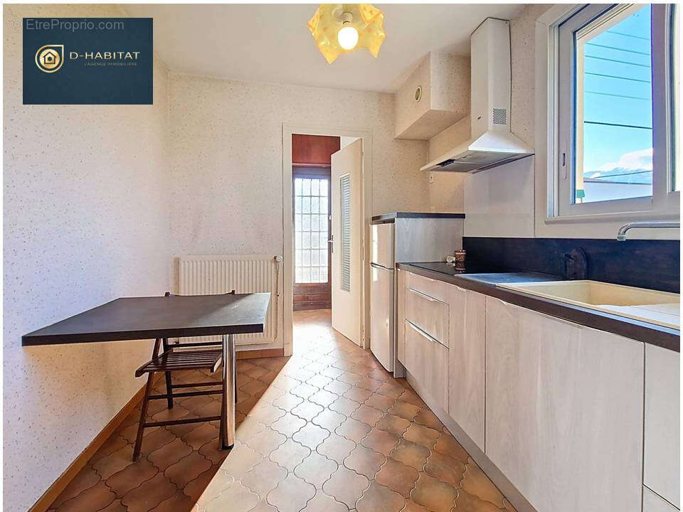 Maison à ECHIROLLES