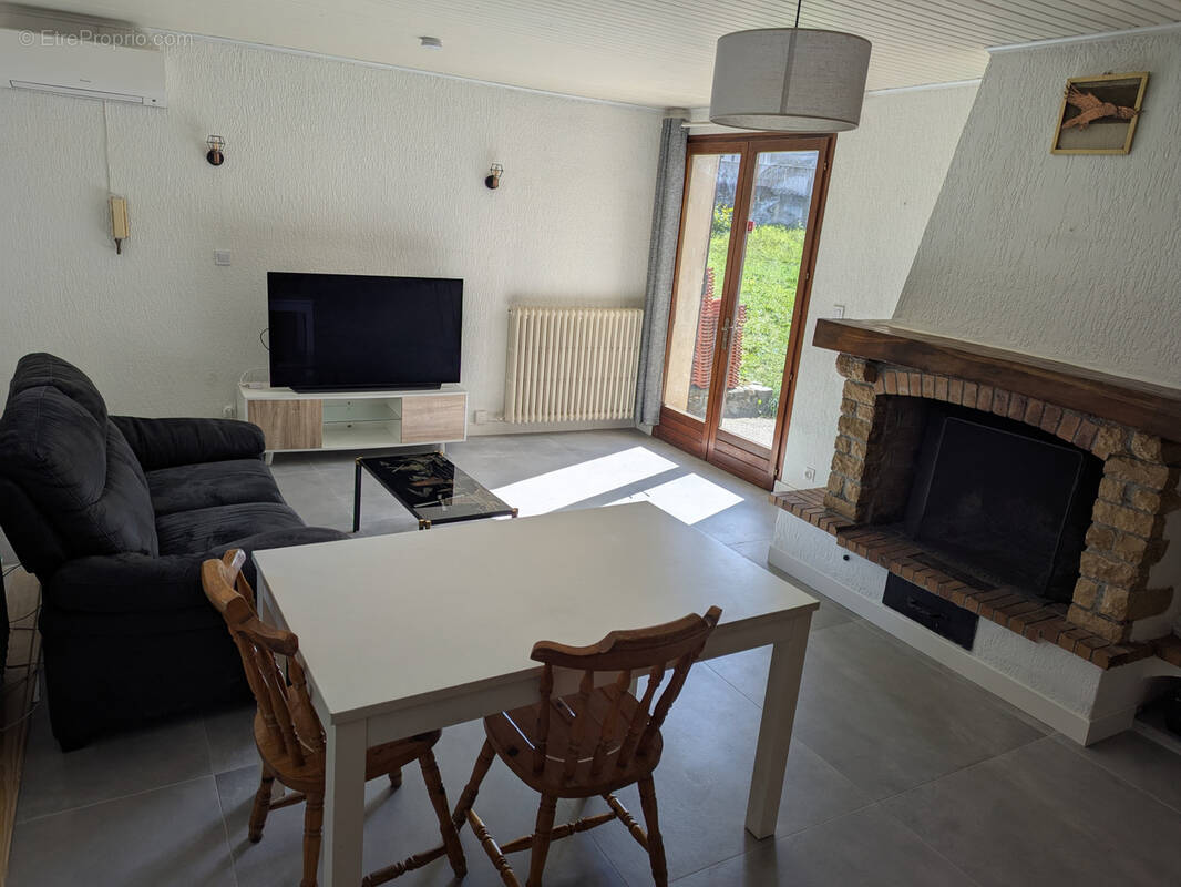 Maison à SAINT-MARTIN-D'HERES