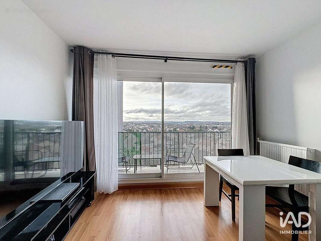 Photo 2 - Appartement à VIRY-CHATILLON