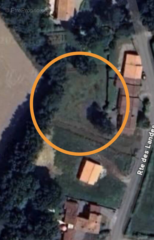 Terrain à LE CELLIER