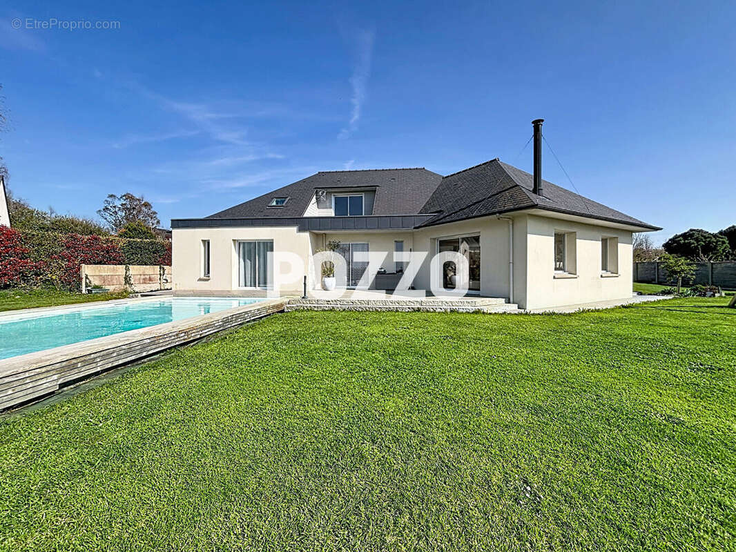 Maison à LE MESNIL-OZENNE