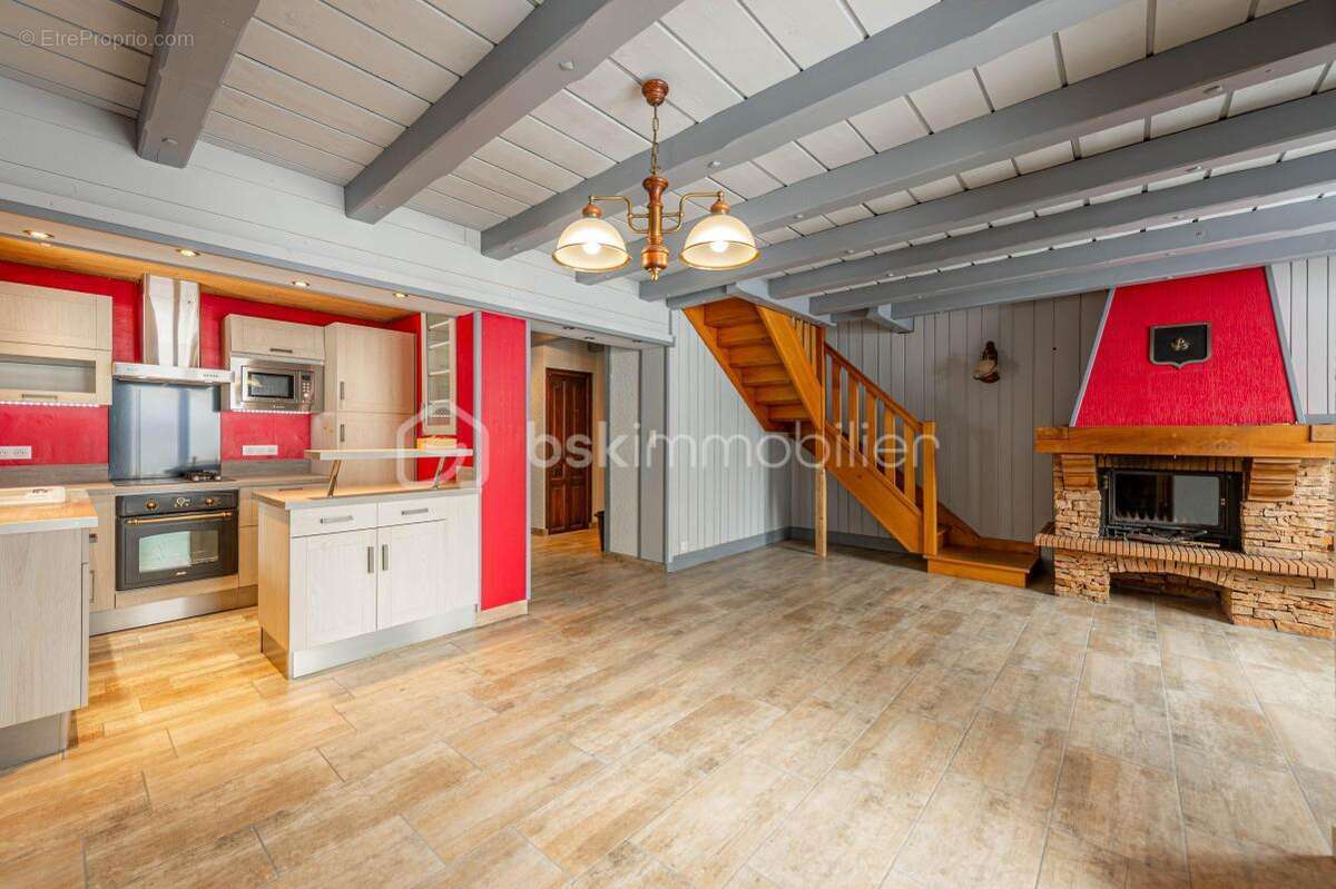 Appartement à FONTCOUVERTE-LA-TOUSSUIRE