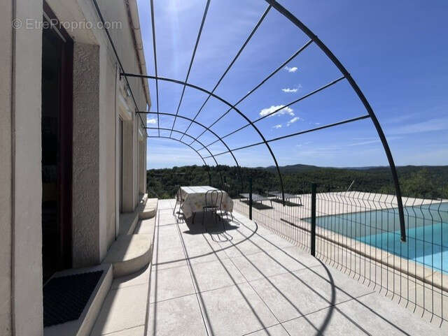 Maison à MONOBLET