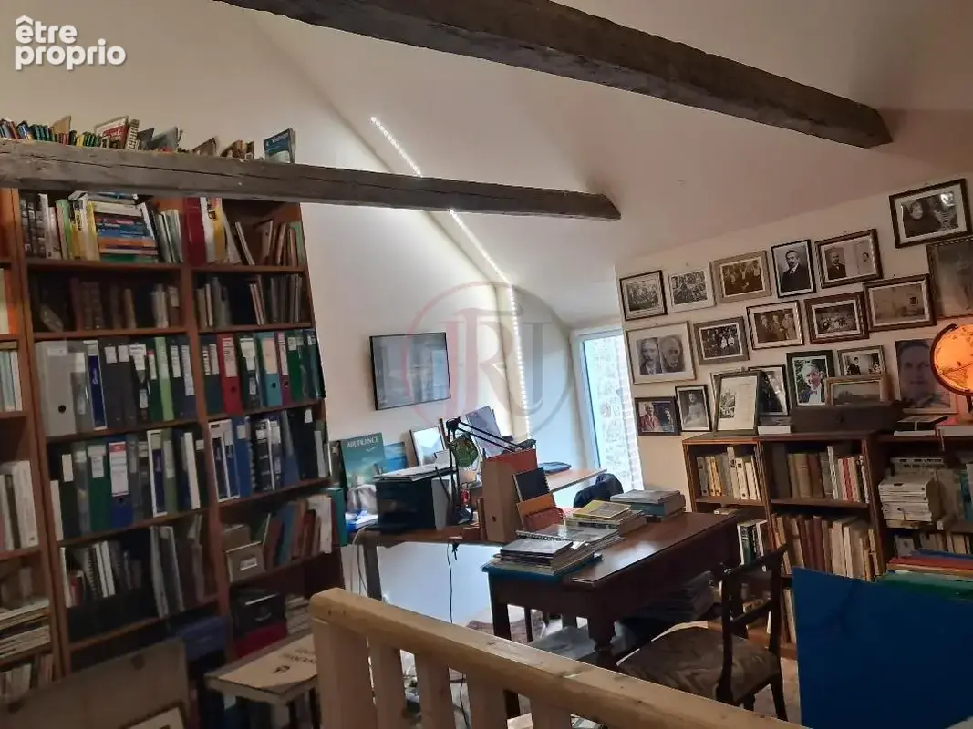 Appartement d'habitation et nombreuses dépendances. - photo 14