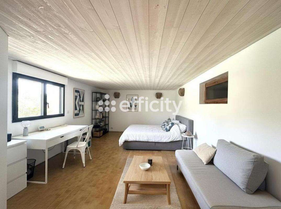 Maison à SAUSSET-LES-PINS