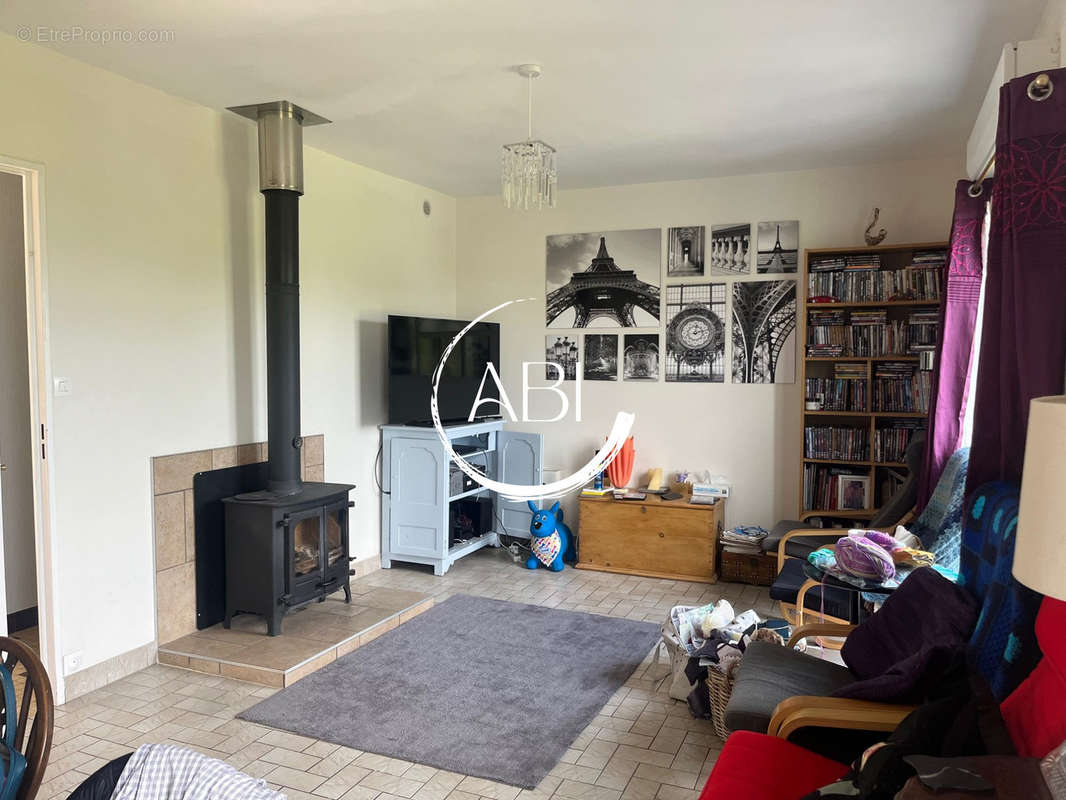 Maison à CHAMPSECRET