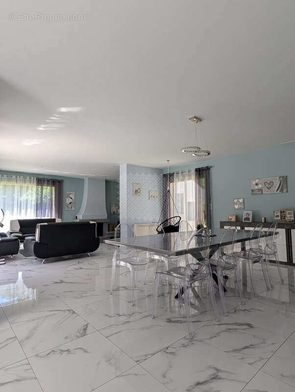 Maison 220 m² à Bonnoeuvre  - photo 2