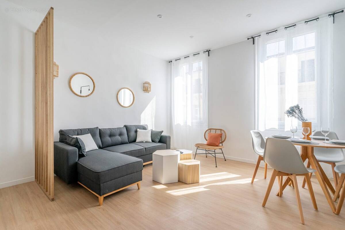 Appartement à MARSEILLE-1E