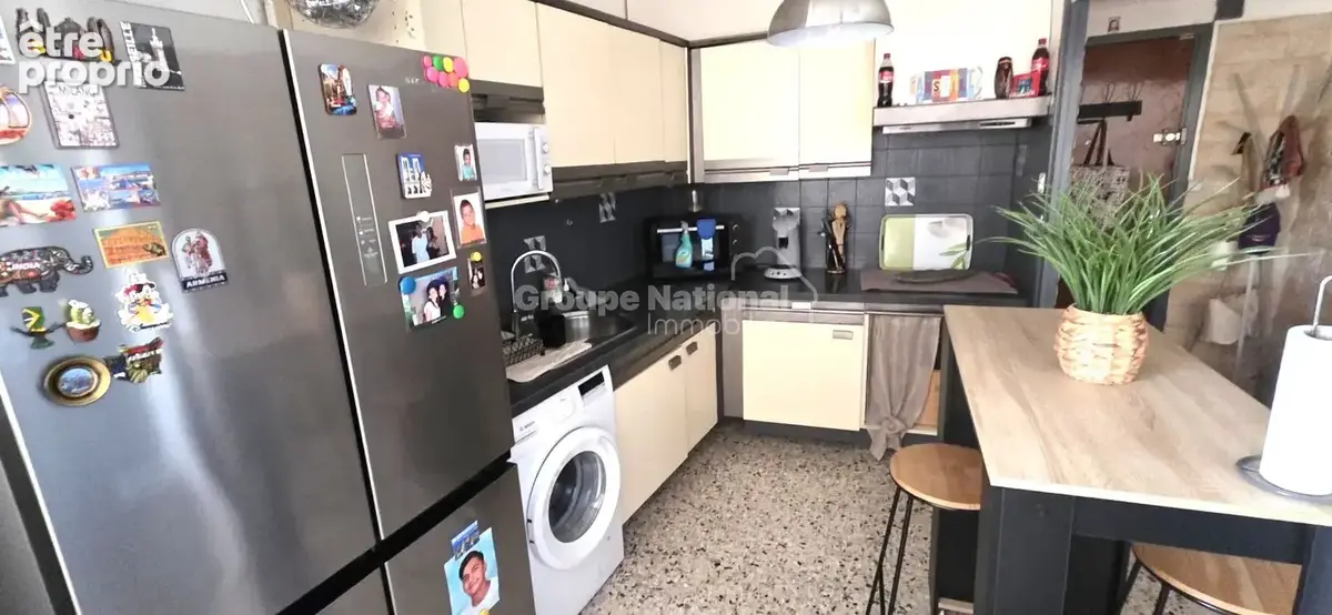 L'ESTAQUE! Résidence BELLAVISTA, à 5 mn à pied du port, bel appartement de type 4 de 66 m² en rdc surélevé avec cave. - photo 2