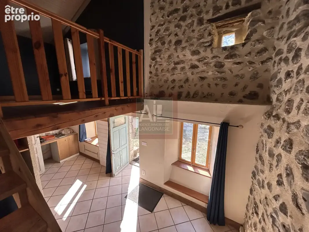 corps de ferme avec gîte, dépendance et terrain. - photo 11