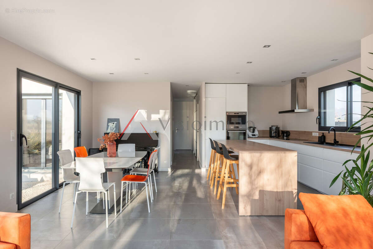 Maison à VARCES-ALLIERES-ET-RISSET