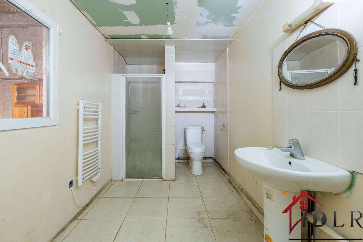 Maison de village sur 1328 m2 de terrain - photo 11