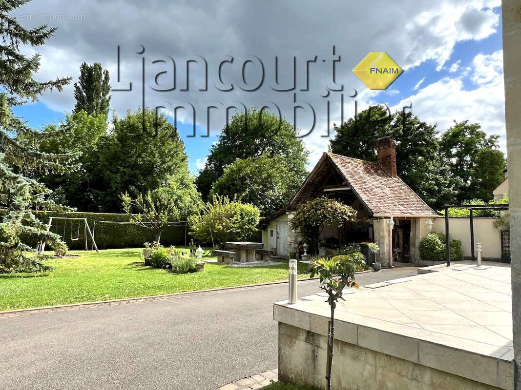Maison à ANGICOURT