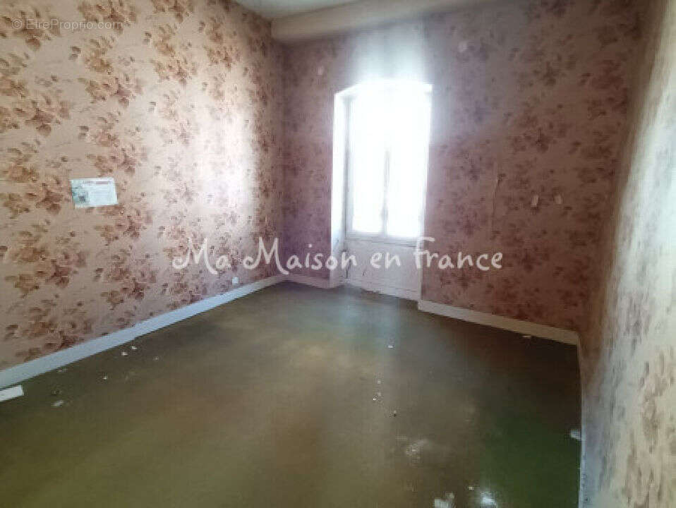 Appartement à SAINT-POURCAIN-SUR-SIOULE