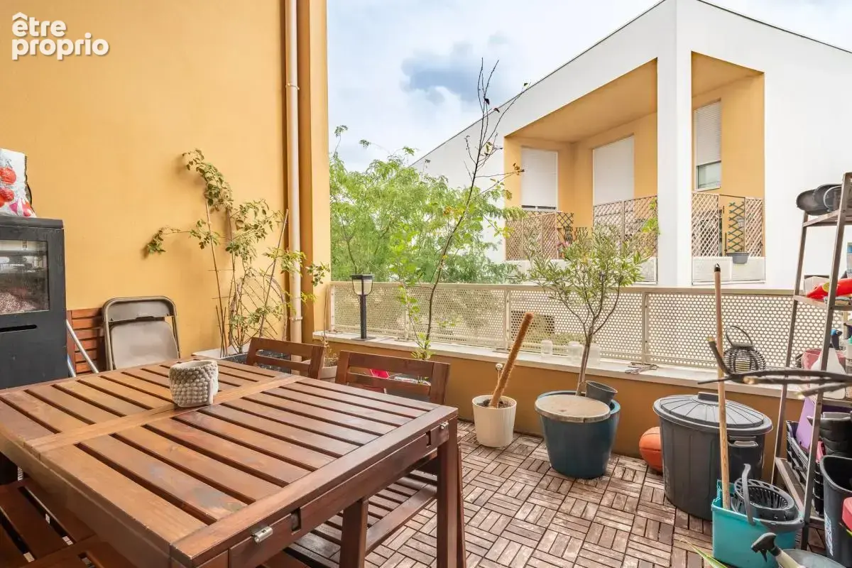 Appartement à STAINS