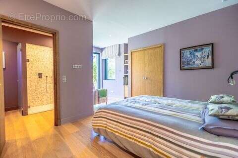 Maison 350 m² à Sainte-Maxime  - photo 3