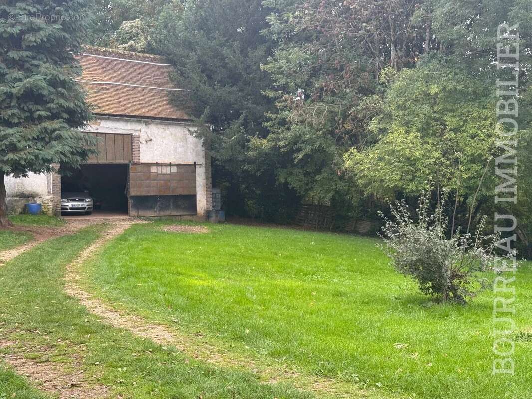 Maison à ARCES-DILO