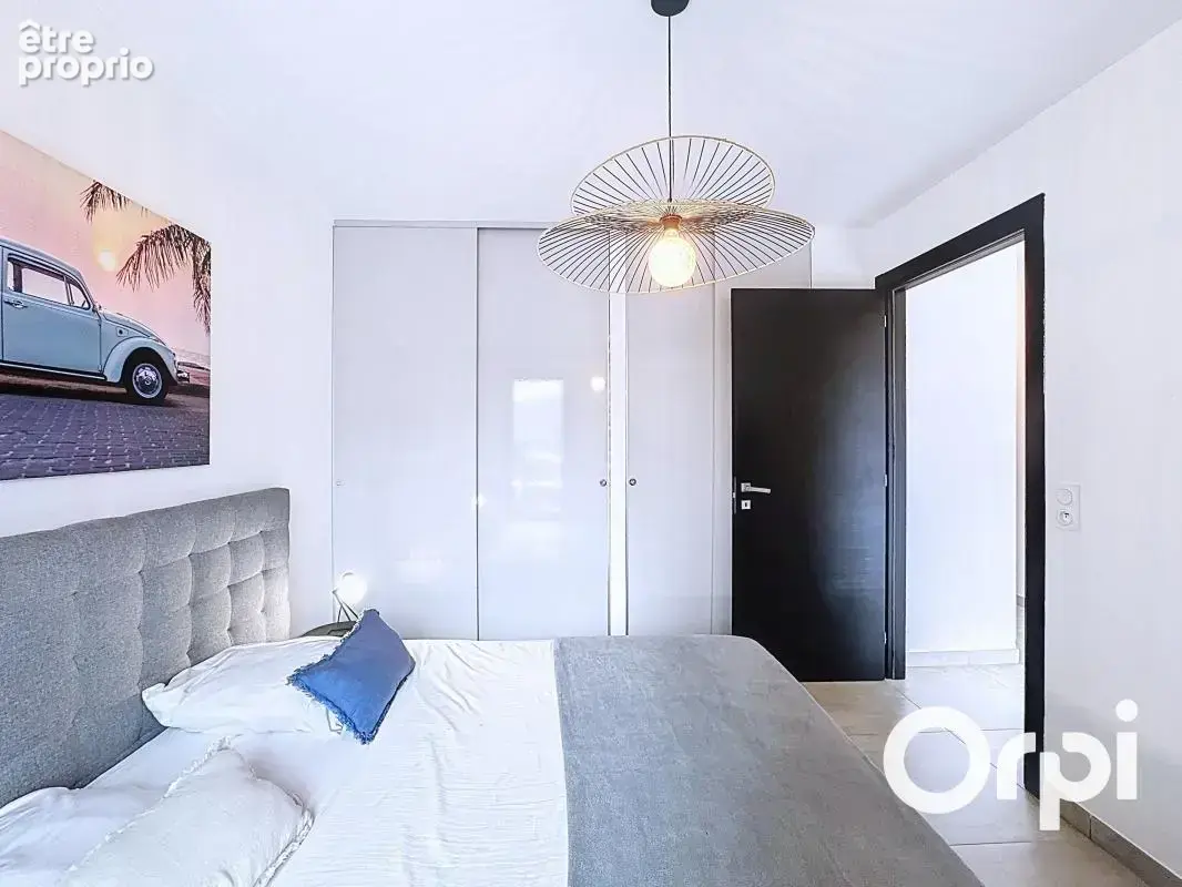 Superbe appartement 2 chambres avec vaste terrasse - Piscine - Garage - photo 9