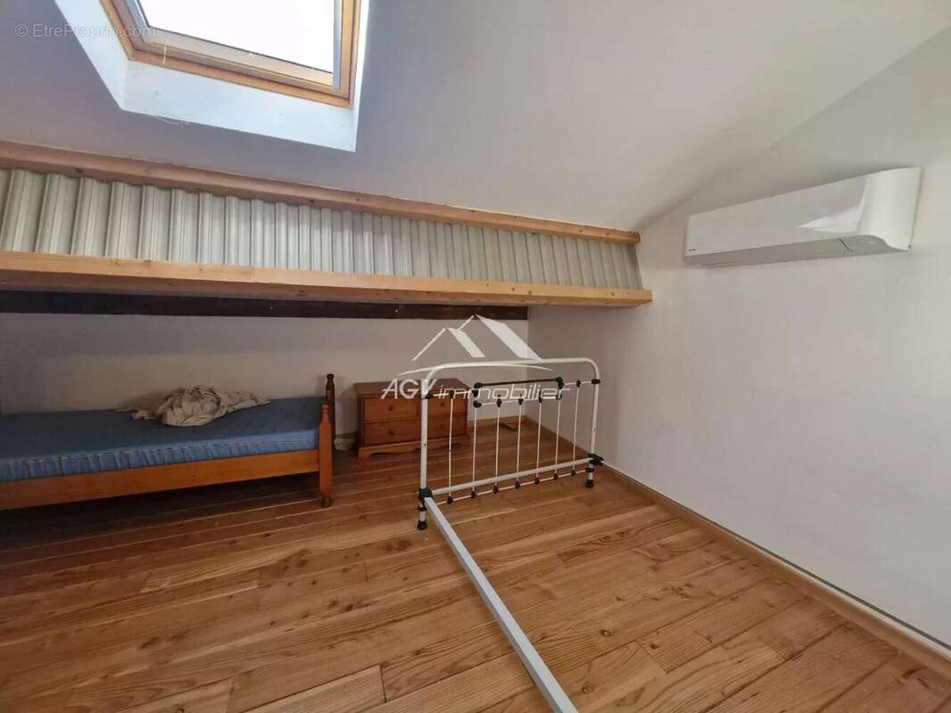 Maison à SAINT-FLORENT-SUR-AUZONNET