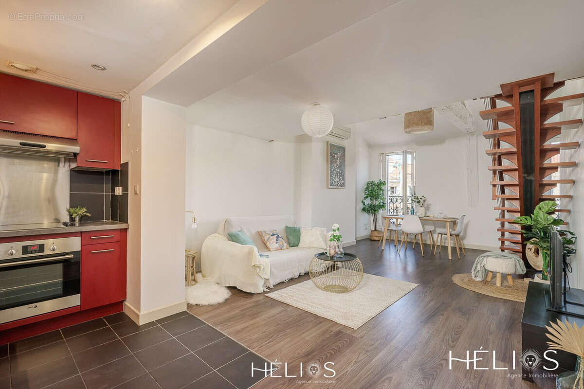 Appartement à MARSEILLE-2E