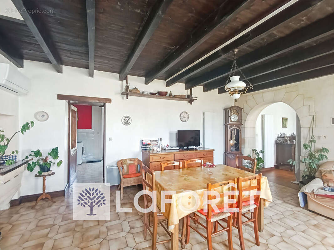 Maison à MAZEROLLES