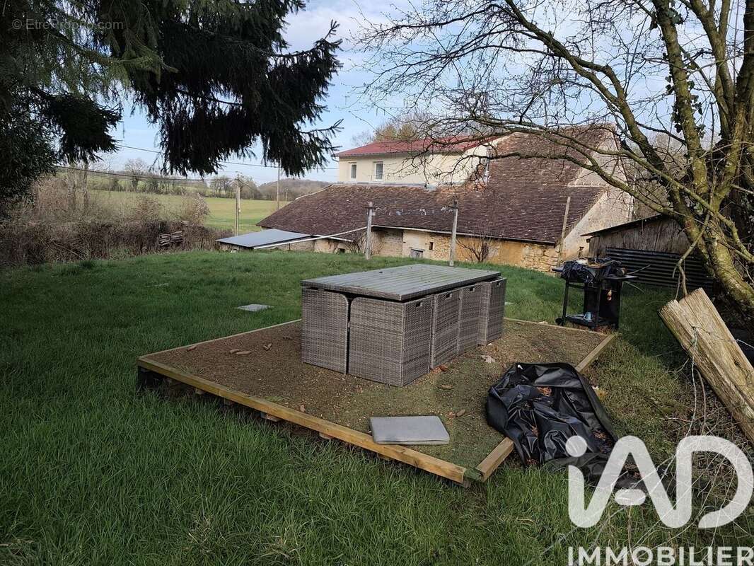 Maison 85 m² à Aillieres-Beauvoir  - photo 4