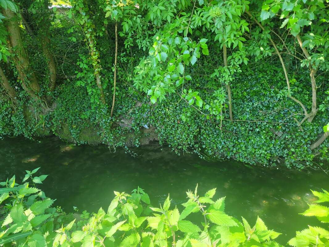 Maison à GRANDCOURT