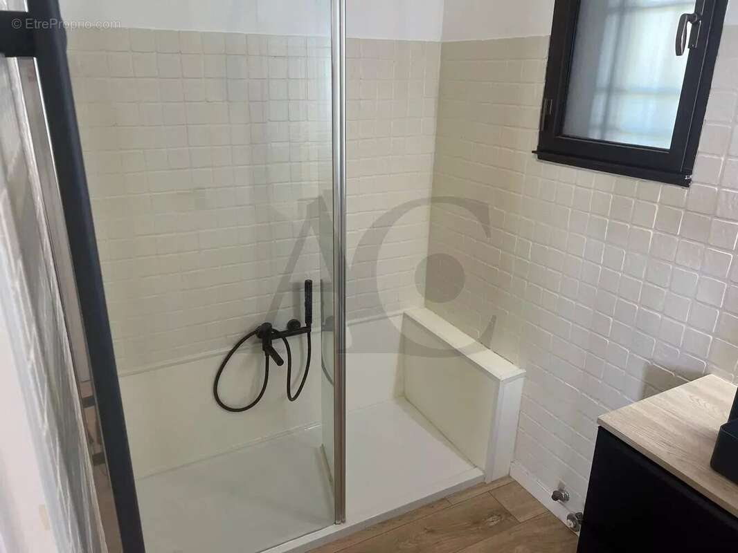 Appartement à VILLENEUVE-LOUBET