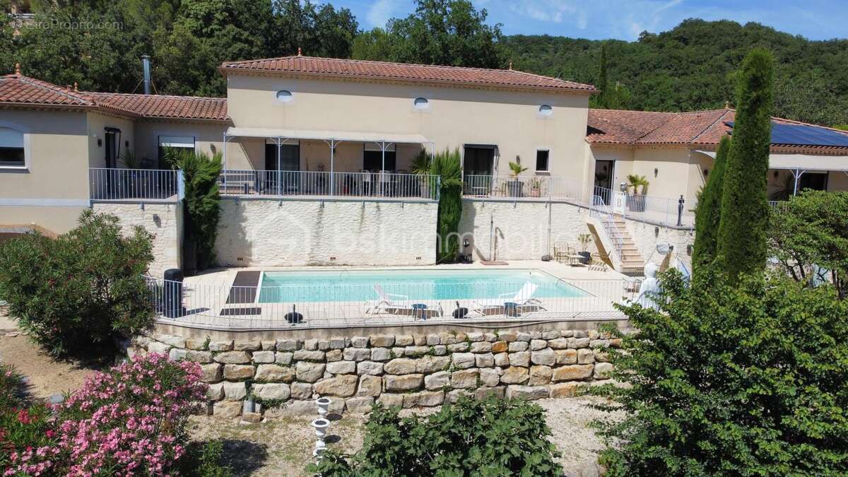 Splendide bastide en campagne avec piscine, charme et tranquillité assurés à Saint-Thomé ! - photo 19