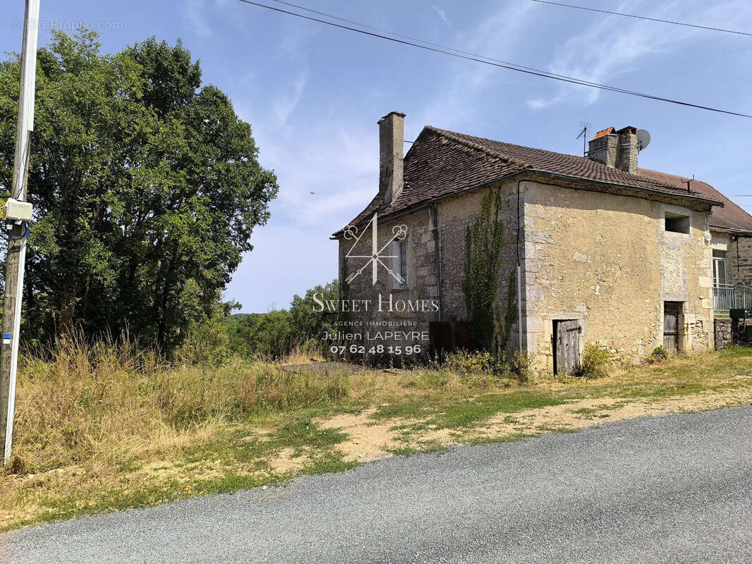 Maison à AJAT
