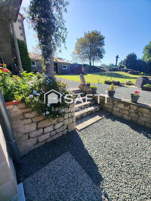 Photo 8 - Maison à COULONGES-SUR-L'AUTIZE