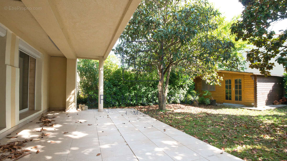 Maison à GUILHERAND-GRANGES